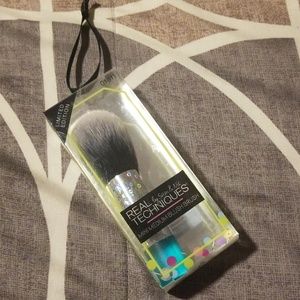 Real Techniques - Mini Medium Blush Brush